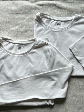 GAP Women’s White Crew Neck Tee - pack of two